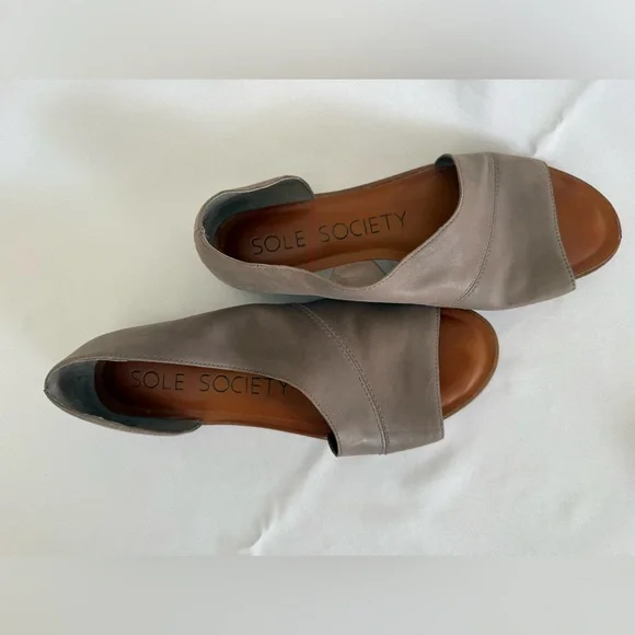 Sole Society Women's Gray Open-Toe Flats - Picture 4 of 6